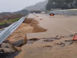 Maltempo in Calabria, franata una strada