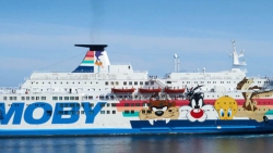 In arrivo la nave per la quarantena dei migranti che sbarcano in Calabria