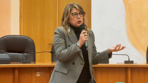 ''Discute la citt&agrave;'': Bianca Rende accende il dibattito sulla sanit&agrave;