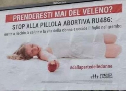 Manifesti shock contro aborto a Reggio Calabria