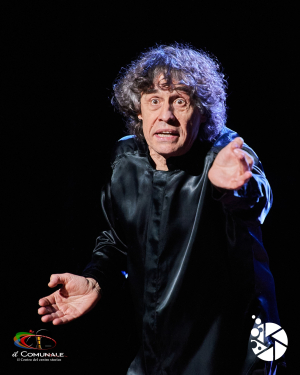 Matteo Belli al Teatro Comunale con ''Solit&agrave;'': il ritorno a Catanzaro tra teatro, formazione e applausi