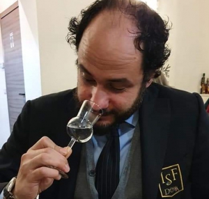 Banca dati da Nord a Sud sul consumo di grappa con Aggrappatiacasa
