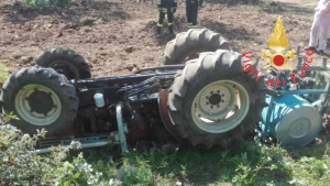 Calabria: precipita con il trattore in una scarpata, muore agricoltore 67enne