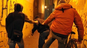 Aggressione ''neofascista'' per due liceali catanzaresi