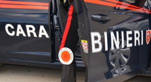 Furto di liquori in un supermercato: inseguito ed arrestato