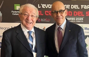 Anche quest'anno i vaccini antinfluenzali per gli over 60 si somministrano in farmacia. Federfarma Calabria: una rete capillare al servizio della salute dei cittadini