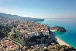 Scioglimento del Consiglio comunale di Tropea per infiltrazioni mafiose