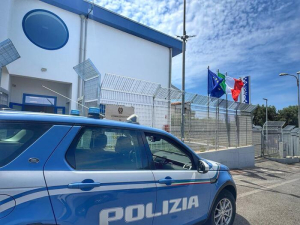 Spaccio in un ristorante del Cosentino