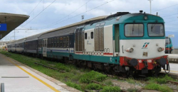 Danneggiata la linea ferroviaria in Calabria, tagliati cavi nel cosentino e crotonese