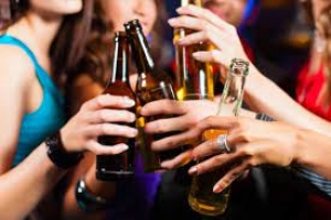Bevande alcoliche a minori, denunciato titolare bar a Corigliano Rossano