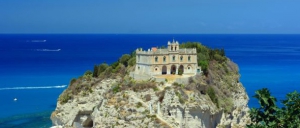 Sostegno del Governo per i centri estivi, Melicchio (M5S): ''Oltre 5 milioni e mezzo per la Calabria''