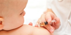 L'esercito nelle scuole per vaccinare i bambini, la senatrice Granato: una campagna di intimidazione contro cui reagiranno i genitori
