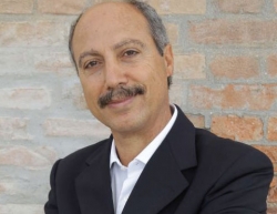 Le felicitazioni del Presidente Oliverio allo scrittore Carmine Abate