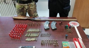 Nascondeva armi e munizioni da guerra, uomo in carcere