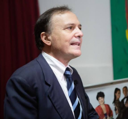 Francescantonio Pollice scrive a Roberto Occhiuto e lancia l'allarme sulla crisi del sistema teatrale calabrese