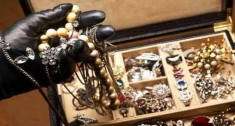 Rapinata gioielleria a Nicotera: 100 mila euro il bottino
