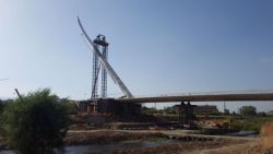Posata a Cosenza antenna ponte Calatrava