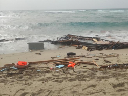 Naufragio migranti in Calabria: pool avvocati assister&agrave; gratis parenti
