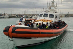 Nuovo sbarco sulle coste crotonesi: soccorsi 95 migranti