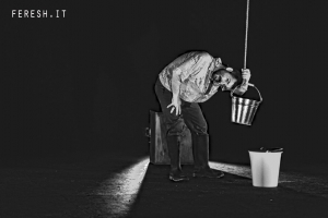''Simu e p&ugrave;arcu'' di e con Angelo Colosimo in scena all&rsquo;Acquario per Matrioska Teatro