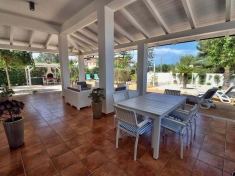 Falsi annunci su casa vacanza a Cir&ograve; Marina, denunciata 26enne