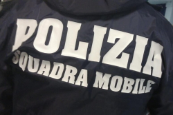 ''Paga droga o vendi casa'', arresti della Ps tra Napoli e Cosenza