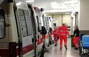 118 e Pronto soccorso di Cosenza sempre pi&ugrave; allo sbando