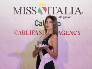 Prima selezione di Miss Italia Calabria: Miss Dehor 2025 &egrave; Mariantonietta Sam&agrave;