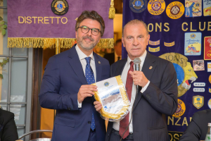 Il Governatore del Distretto Lions 108 Ya Pino Naim in visita ufficiale al Lions Club Catanzaro Host: inaugurato il nuovo anno sociale nella presidenza di Vincenzo Gallo