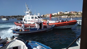 Sbarco di migranti a Crotone, arrestati scafisti