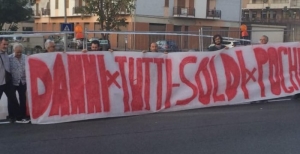 Prosegue la manifestazione degli attivisti NO METRO di Cosenza e Rende