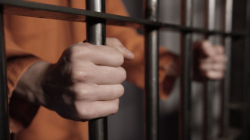 Si laurea in carcere, ma nella tesi confessa altri delitti: Dda chiede di acquisire il documento