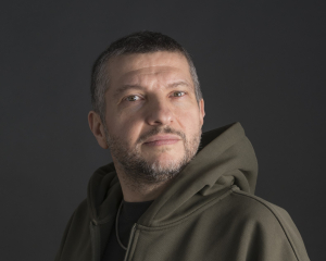 La cella di fronte, il rapper reggino Kento porta in teatro l'esperienza nelle carceri minorili