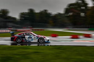 Il calabrese Iaquinta sbanca Monza e conquista il titolo della Carrera Cup Italia!