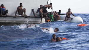 Strage di migranti in Calabria: recuperati altri tre corpi, si temono oltre 100 morti