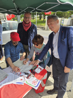 La consigliera regionale del Pd Amalia Bruni ai presidi della Cgil Area Vasta per la Sanit&agrave; Pubblica