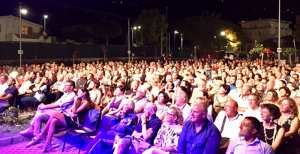 Massimo Ranieri chiude il Festival del Mediterraneo marted&igrave; 14 agosto. Successo per il concerto di Peppino Di Capri