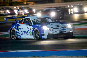 Iaquinta &egrave; bello di notte e in qualifica nel primo atto della Carrera Cup