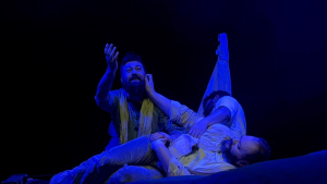 La compagnia della Pigna scuote le coscienze con ''La Zattera'' al Teatro Gambaro di San Fili