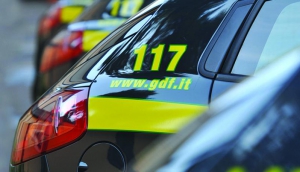 Sequestrati 6 mila prodotti contraffatti a Crotone