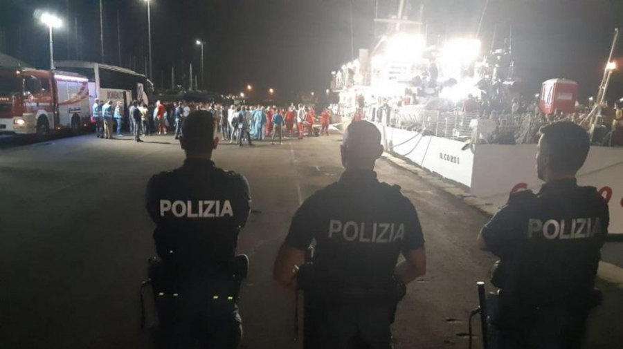 Nuovo sbarco a Crotone, arrivati 166 migranti
