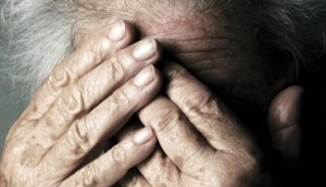 Drogava un'anziana, denunciata badante a Corigliano Rossano