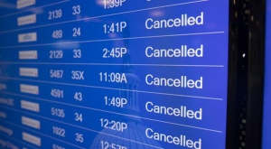 Voli cancellati, Enac richiama le compagnie