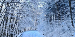 Gelo in Calabria, nevica anche a bassa quota: in Sila colonnine a -9