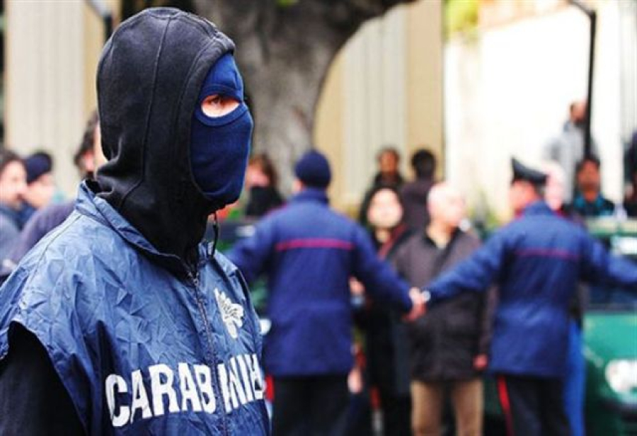 Riorganizzazione della cosca e rapporti con la &lsquo;ndrangheta: 16 arresti in Puglia