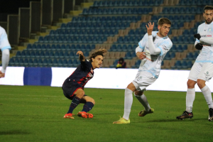 Il Crotone si inceppa, frenata allo ''Scida''