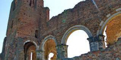 Squillace, parco archeologico chiuso in estate: protesta