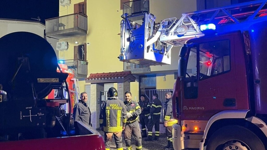 Incendio in un appartamento a Lamezia