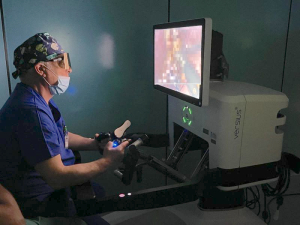 Chirugia di precisione, a Lamezia il primo intervento oncologico con la robotica