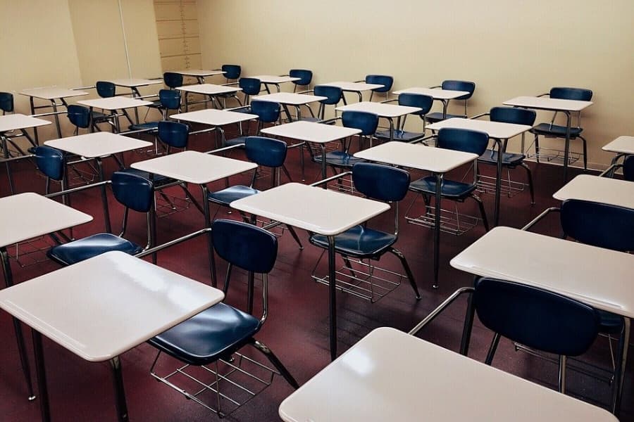Scuole chiuse, il Tar Calabria sospende l'ordinanza della Regione